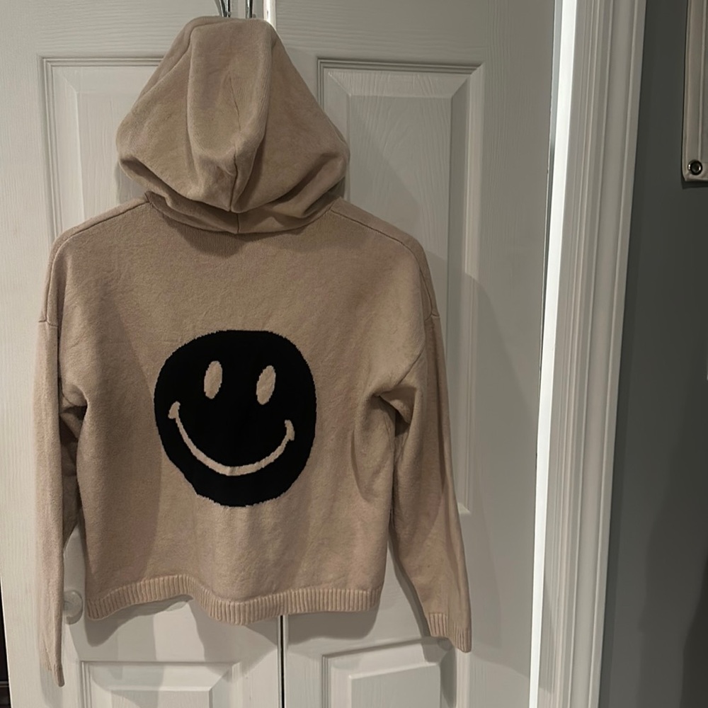 Theo & Spence cropped smiley sweater
